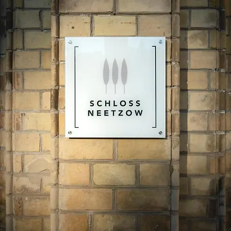 Hotel Schloss Neetzow 3* Neetzow