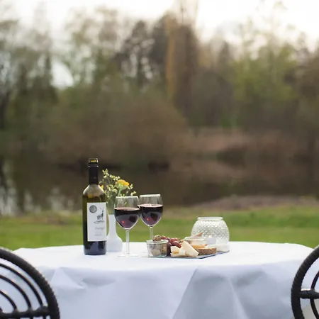 Hotell Hotel Schloss Neetzow